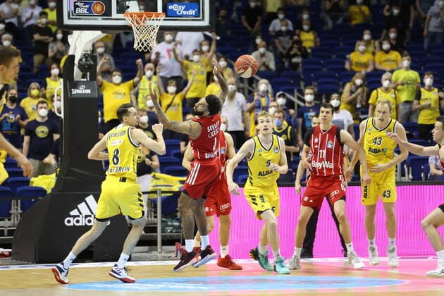 DEU, GER, easyCredit BBL, ALBA vs Bayern Muenchen, 09 06 2021, Mercedes Benz Arena, Berlin, DEU, GER, easyCredit BBL, ALBA vs Bayern Muenchen, in picture Marcus Eriksson ALBA Berlin 8 , Niels Giffey ALBA Berlin 5 , Luke Sikma ALBA Berlin 43 , D J Seeley FC Bayern Muenchen 4 , Vladimir Lucic FC Bayern Muenchen 11 nordphotoxGmbHx xEngler nph00076