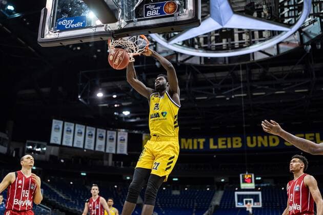 Basketball Berlin 09 06 2021 1 Bundesliga easyCredit BBL Season 2020 2021 Playoffs Final Game 1 Alba Berlin FC Bayern Munich Christ Koumadje Alba Berlin, No 21