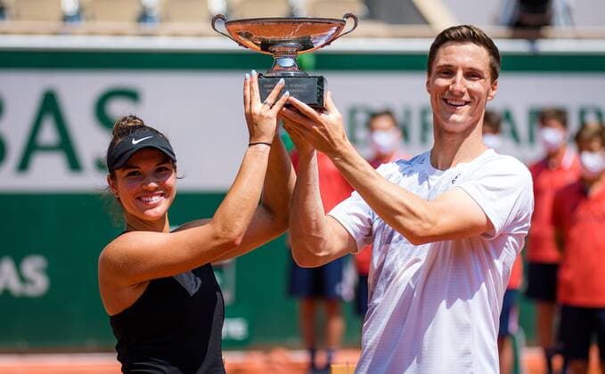 Mandatory Credit: Photo by Rob Prange Shutterstock (12058015b) Desirae Krawczyk of the United States with partner Joe Salisbury after winning the Mixed Doubles Final at the 2021 Roland Garros Grand Slam Tournament French Open Tennis, Day Twelve, Roland Garros, Paris, France - 10 Jun 2021 French Open Tennis, Day Twelve, Roland Garros, Paris, France - 10 Jun 2021  Copyright: xRobxPrange Shutterstockx 12058015b