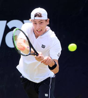 10 06 2021, ATP Tour Mercedes Cup Stuttgart, Weissenhofff, tennis, sports, in the picture Ugo Humbert FRA
