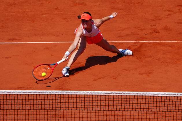 Mandatory Credit: Photo by Javier Garcia BPI Shutterstock (12058061cb) Tamara Zidansek during her semi final match French Open Tennis, Day Twelve, Roland Garros, Paris, France - 10 Jun 2021 French Open Tennis, Day Twelve, Roland Garros, Paris, France - 10 Jun 2021  Copyright: xJavierxGarcia BPI Shutterstockx 12058061cb