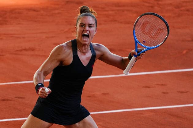 Mandatory Credit: Photo by Javier Garcia BPI Shutterstock (12058061he) Maria Sakkari celebrates winning the second set in her semi final match French Open Tennis, Day Twelve, Roland Garros, Paris, France - 10 Jun 2021 French Open Tennis, Day Twelve, Roland Garros, Paris, France - 10 Jun 2021  Copyright: xJavierxGarcia BPI Shutterstockx 12058061he