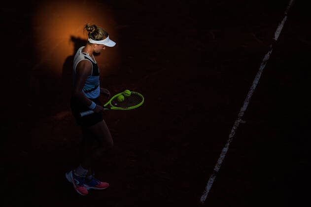 Attitude de Barbora Krejcikova ( CZE ) TENNIS : Roland Garros 2021 - Internationaux de France - 10 06 2021 FedericoPestellini Panoramic 