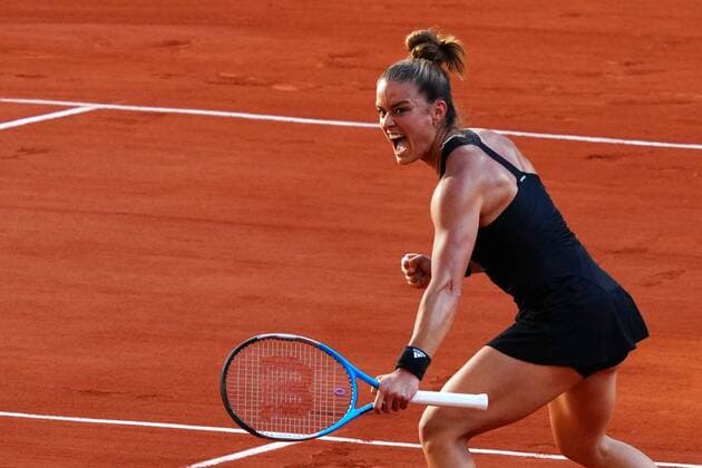 Mandatory Credit: Photo by Javier Garcia BPI Shutterstock (12058061hg) Maria Sakkari celebrates during her semi final match French Open Tennis, Day Twelve, Roland Garros, Paris, France - 10 Jun 2021 French Open Tennis, Day Twelve, Roland Garros, Paris, France - 10 Jun 2021  Copyright: xJavierxGarcia BPI Shutterstockx 12058061hg