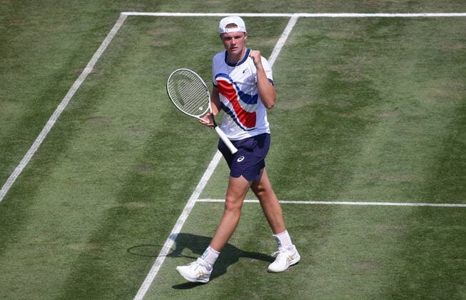 Stuttgart , Tennis MercedesCup 2021 , Quarterfinals , Dominic Stricker SUI