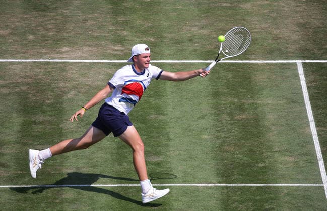 Stuttgart , Tennis MercedesCup 2021 , Quarterfinals , Dominic Stricker SUI