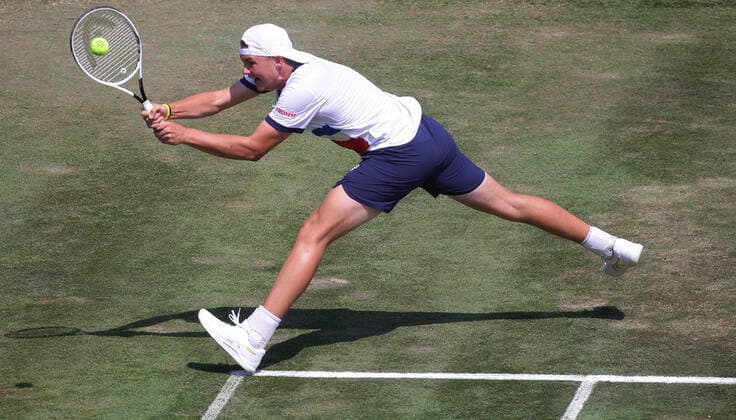 Stuttgart , Tennis MercedesCup 2021 , Quarterfinals , Dominic Stricker SUI