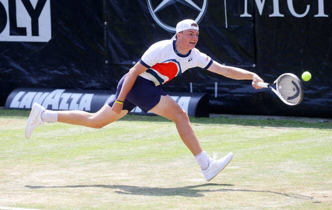 Stuttgart , Tennis MercedesCup 2021 , Quarterfinals , Dominic Stricker SUI