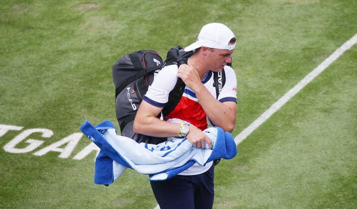 Stuttgart , Tennis MercedesCup 2021 , Quarterfinals , Dominic Stricker SUI