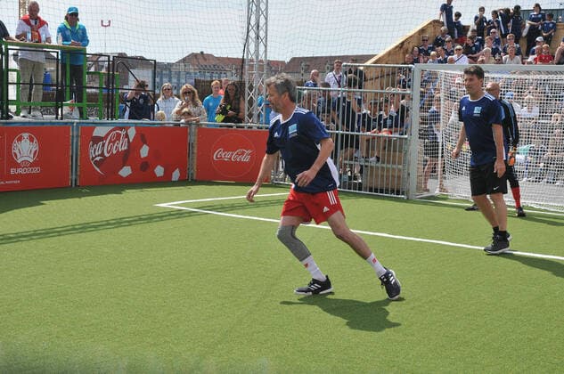 EURO 2021, Kronprinz Frederik von Dänemark bei einem Fußballspiel in der Fanzone in Kopenhagen Copenhagen, Denmark. 11 June 2021,Danish cronw prince Frederik opens offical EEFA Euro 2020 footbal festival in Copenhagen in UEFA festival copenahgen footbal village by playing football with danish foots stars tody in Danish capital. (Photo..Francis Joseph Dean Dean Pictures)
