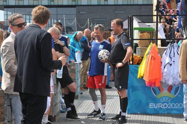 EURO 2021, Kronprinz Frederik von Dänemark bei einem Fußballspiel in der Fanzone in Kopenhagen Copenhagen, Denmark. 11 June 2021,Danish cronw prince Frederik opens offical EEFA Euro 2020 footbal festival in Copenhagen in UEFA festival copenahgen footbal village by playing football with danish foots stars tody in Danish capital. (Photo..Francis Joseph Dean Dean Pictures)