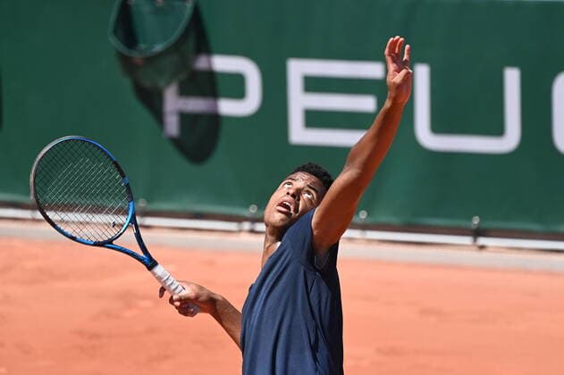 Tennis : Roland Garros 2021 - France - demi finale junior Arthur Fils contre Giovanni Mpetsi Perricard - France Tennis : Roland Garros 2021 - France - 11 06 2021 chryslenecaillaud 