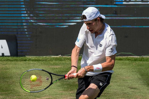 Ugo Humbert FRA Germany, Stuttgart, 11 06 2021, Tennis, ATP250, MercedesCup 2021, Quarterfinals, Ugo Humbert FRA Felix Auger Aliassime CAN , TC Weissenhof Foto A2 Bildagentur Peter Hartenfelser