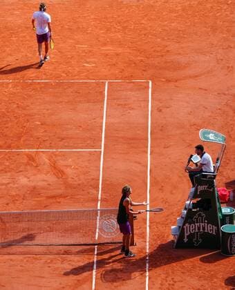 Mandatory Credit: Photo by Javier Garcia BPI Shutterstock (12058128cj) Alexander Zverev complains at length to the umpire after a call that went against him during his semi final match French Open Tennis, Day Thirteen, Roland Garros, Paris, France - 11 Jun 2021 French Open Tennis, Day Thirteen, Roland Garros, Paris, France - 11 Jun 2021  Copyright: xJavierxGarcia BPI Shutterstockx 12058128cj