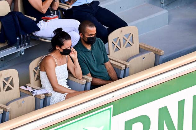 Tony Parker et sa compagne Alize Lim TENNIS : Internationaux de France Roland Garros 2021 - Paris - 11 06 2021 JBAutissier Panoramic 