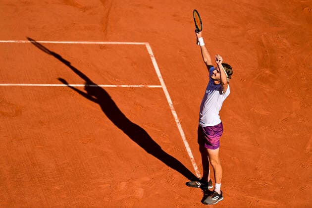 joie de Stefanos Tsitsipas (Gre) TENNIS : Internationaux de France Roland Garros 2021 - Paris - 11 06 2021 JBAutissier Panoramic 