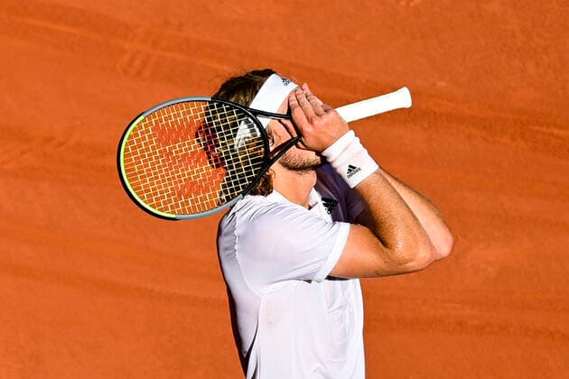 joie de Stefanos Tsitsipas (Gre) TENNIS : Internationaux de France Roland Garros 2021 - Paris - 11 06 2021 JBAutissier Panoramic 