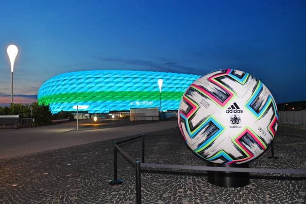 Football EURO 2020 Football Arena Munich Allianz Arena shines in special lighting,overview,night shot,stadium,stadium overview, on 11 06 2021 Football EM 2020 from 11 06 2021 11 07 2021