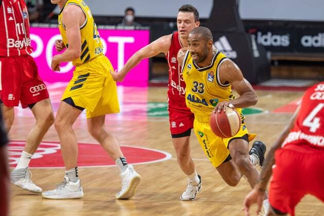 Zan Mark Sisko 31 FC Bayern , Jayson Granger 33 Alba Berlin , FC Bayern Basketball vs Alba Berlin, BBL Playoffs, Final, 12 06 2021 Muenchen Bayern Germany Copyright: xkolbert-press UlrichxGamelx