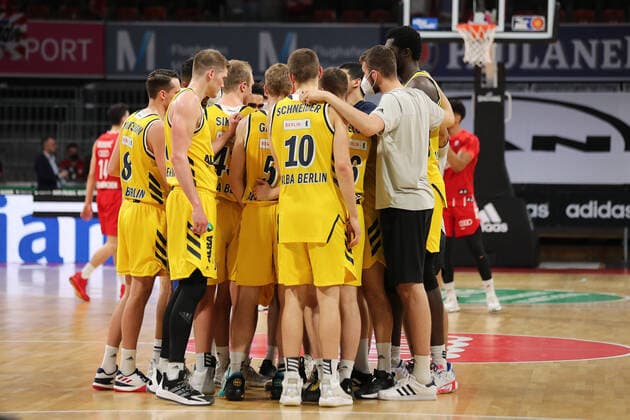 Berlin cheers victory GER, FC Bayern Basketball vs Alba Berlin, Basketball, 1 Bundesliga, Playoffs 2020 2021, Final Game 3, 12 06 2021, GER, FC Bayern Basketball vs Alba Berlin, Basketball, 1 Bundesliga, Playoffs 2020 2021, Final Game 3, 12 06 2021, Muenchen Copyright: xEIBNER MarcelxEngelbrechtx EP_EER