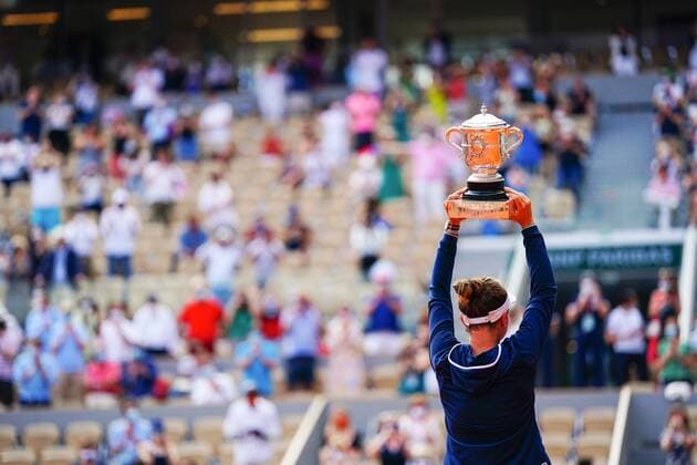 Mandatory Credit: Photo by Javier Garcia BPI Shutterstock (12058169cq) Barbora Krejcikova celebrates with the Suzanne-Lenglen cup after victory in the Women s Singles final French Open Tennis, Day Fourteen, Roland Garros, Paris, France - 12 Jun 2021 French Open Tennis, Day Fourteen, Roland Garros, Paris, France - 12 Jun 2021  Copyright: xJavierxGarcia BPI Shutterstockx 12058169cq
