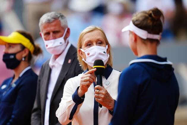 Mandatory Credit: Photo by Javier Garcia BPI Shutterstock (12058169cu) Martina Navratoliva interviews Barbora Krejcikova celebrates after victory in the Women s Singles final French Open Tennis, Day Fourteen, Roland Garros, Paris, France - 12 Jun 2021 French Open Tennis, Day Fourteen, Roland Garros, Paris, France - 12 Jun 2021  Copyright: xJavierxGarcia BPI Shutterstockx 12058169cu
