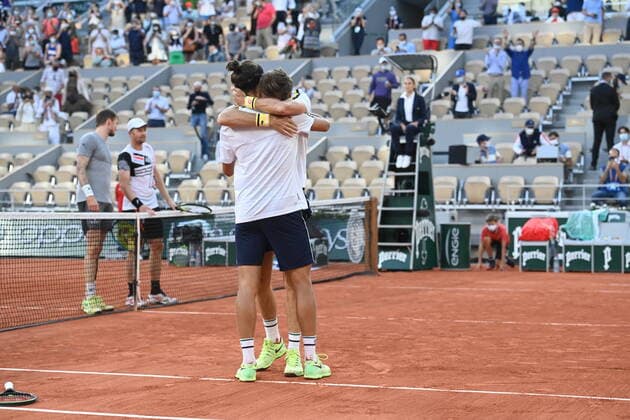 Tennis : Roland Garros 2021 - France - Victoire de Herbert Mahut double Messieurs - France Tennis : Roland Garros 2021 - France - 12 06 2021 chryslenecaillaud Panoramic 