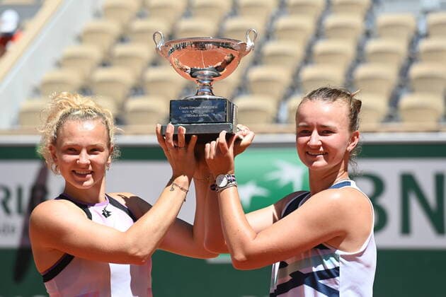 Tennis : Roland Garros 2021 - France - Victoire de Krejcikova Siniakova - Republique Tcheque contre Mateek Sand - Usa - Swiatek - Pologne Tennis : Roland Garros 2021 - France - 13 06 2021 chryslenecaillaud Panoramic 