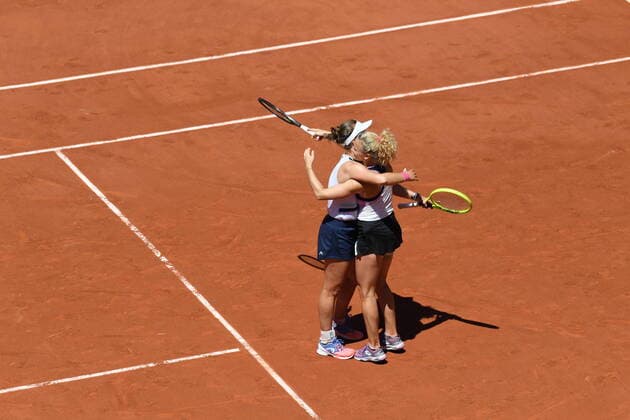 Tennis : Roland Garros 2021 - France - Victoire de Krejcikova Siniakova - Republique Tcheque contre Mattek Sands - Usa - Swiatek - Pologne Tennis : Roland Garros 2021 - France - 13 06 2021 chryslenecaillaud Panoramic 
