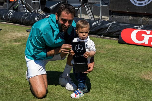 The winner Marin Cilic CRO with his son Baldo Germany, Stuttgart, 13 06 2021, Tennis, ATP250, MercedesCup 2021, Final, Marin Cilic CRO Felix Auger Aliassime CAN , TC Weissenhof Foto A2 Bildagentur Peter Hartenfelser