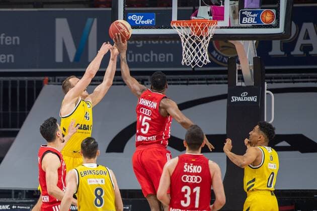 Luke Sikma 43 Alba Berlin , JaJuan Johnson 25 FC Bayern , Maodo Lo 0 Alba Berlin , FC Bayern Basketball vs Alba Berlin , BBL Playoffs , Final , 13 06 2021 Muenchen Bayern Germany Copyright: xkolbert-press UlrichxGamelx