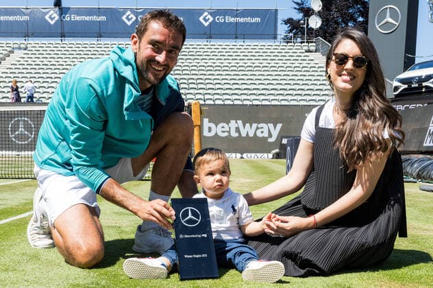 The winner Marin Cilic CRO with his son Baldo and wife Kristina Germany, Stuttgart, 13 06 2021, Tennis, ATP250, MercedesCup 2021, Final, Marin Cilic CRO Felix Auger Aliassime CAN , TC Weissenhof Foto A2 Bildagentur Peter Hartenfelser