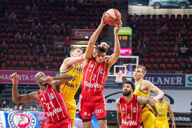 James Gist 21 FC Bayern , Ben Lammers 50 Alba Berlin , Wade Baldwin 2 FC Bayern , D J Seeley 4 FC Bayern , FC Bayern Basketball vs Alba Berlin, BBL Playoffs, Final, 13 06 2021 Muenchen Bayern Germany Copyright: xkolbert-press UlrichxGamelx