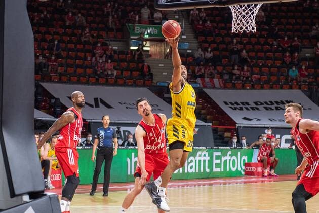 Nihad Djedovic 14 FC Bayern , Jayson Granger 33 Alba Berlin , FC Bayern Basketball vs Alba Berlin, BBL Playoffs, Final, 13 06 2021 Muenchen Bayern Germany Copyright: xkolbert-press UlrichxGamelx