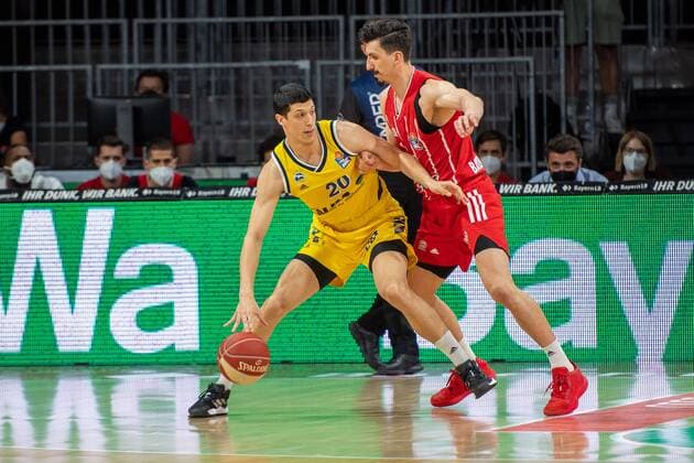 Simone Fontecchio 20 Alba Berlin , Nihad Djedovic 14 FC Bayern , FC Bayern Basketball vs Alba Berlin, BBL Playoffs, Final, 13 06 2021 Muenchen Bayern Germany Copyright: xkolbert-press UlrichxGamelx