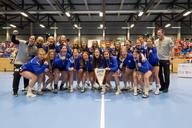 Handball final award ceremony female B youthfemale B youth female B youth, handball, female B youth German championship, season 2020 2021, 13 06 2021 Hanover Copyright: xEibner-Pressefoto Jan-FredericxHelbigx