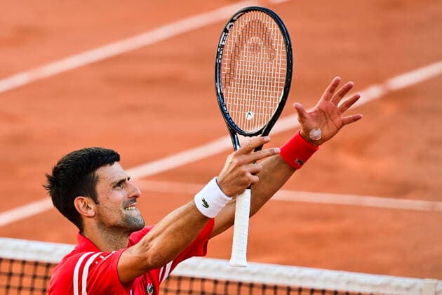 joie de Novak Djokovic (srb) en fin de match TENNIS : Internationaux de France Roland Garros 2021 - Finale Hommes - Paris - 13 06 2021 JBAutissier Panoramic 