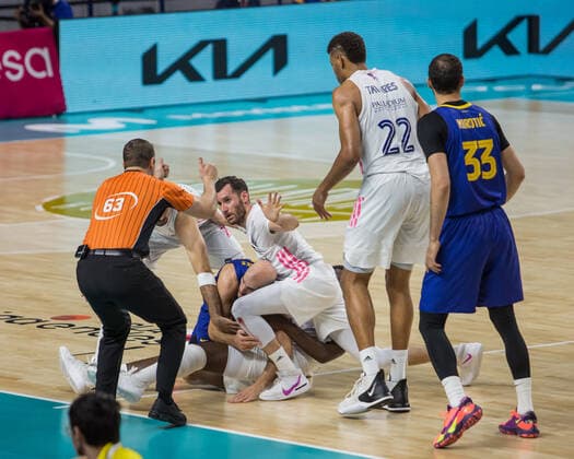 Spain: Real Madrid - FC Barcelona, Barca Rudy Fernández (center white) during FC Barccelona victory over Real Madrid (75 - 89) in Liga Endesa finals series (game 1) celebrated in Madrid (Spain) at Wizink Center. June 13th 2021. Madrid Madrid Spain WiZink Center Copyright: JuanxCarlosxGarcíaxMate