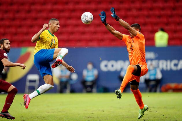 Brazil x Venezuela BRASÍLIA, DF - 13.06.2021: BRAZIL X VENEZUELA - Match between , Brazil x Venezuela valid for the first round Copa America Brazil 2021 , held at the Estádio Nacional De Brasília Mané Garrincha, on Sunday (13). In the photo, Player Richarlison Brazil vs. Farnez Ary Venezuela. (Photo: Francisco Stuckert Fotoarena) x2078869x  FranciscoxStuckert