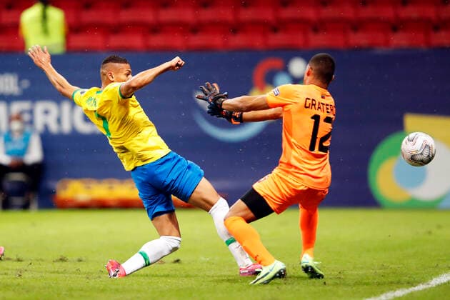 Brazil x Venezuela BRASÍLIA, DF - 13.06.2021: BRAZIL X VENEZUELA - Match between , Brazil x Venezuela valid for the first round Copa America Brazil 2021 , held at the Estádio Nacional De Brasília Mané Garrincha, on Sunday (13). In the photo, Player Richarlison Brazil x Joel David Venezuela. (Photo: Francisco Stuckert Fotoarena) x2079025x  FranciscoxStuckert
