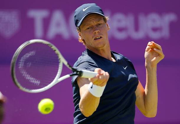Mandatory Credit: Photo by Ella Ling BPI Shutterstock (12071591v) Jannik Sinner of Italy in action Cinch Championships, Day One, Tennis, Queens Club, London, UK - 14 June 2021 EDITORIAL USE ONLY No use with unauthorised audio, video, data, fixture lists, club league logos or live services. Online in-match use limited to 120 images, no video emulation. No use in betting, games or single club league player publications. Cinch Championships, Day One, Tennis, Queens Club, London, UK - 14 June 2021 EDITORIAL USE ONLY No use with unauthorised audio, video, data, fixture lists, club league logos or live services. Online in-match use limited to 120 images, no video emulation. No use in betting, games or single club league player publications. Copyright: xEllaxLing BPI Shutterstockx 12071591v