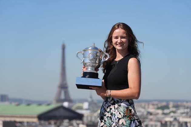 Barbora Krejcikova, Roland-Garros 2021, Simple Dames, Photocall TENNIS : Shooting des vainqueurs avec leur trophee - Roland Garros 2021 - Internationaux de France - Paris - 14 06 2021 PANORAMIC FFT 