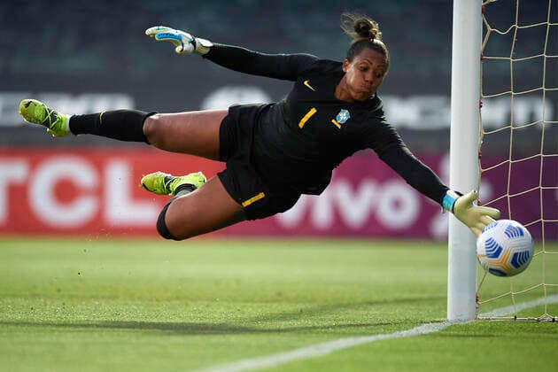 Brazil v Canada - Women s International Friendly, Länderspiel, Nationalmannschaft Barbosa Barbara of Brazil makes a save during the Women s International Friendly match between Brazil and Canada at Estadio Cartagonova on June 14, 2021 in Cartagena, Cartagena Murcia Spain breton-brazilvc210614_npJKb  Copyright: xJosexBretonx
