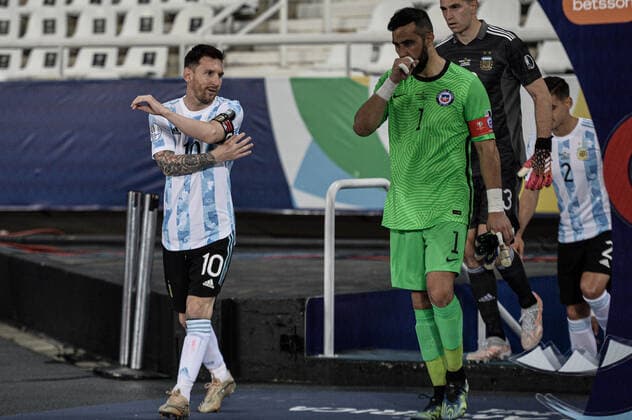 Argentina x Chile RIO DE JANEIRO, RJ - 14.06.2021: ARGENTINA X CHILE - Match between Argentina x Chile, valid for the first round of Copa America Brazil 2021, held at Nilton Santos Stadium, Rio de Janeiro RJ, this Monday (14). (Photo: Nayra Halm Fotoarena) x2079453x  NayraxHalm