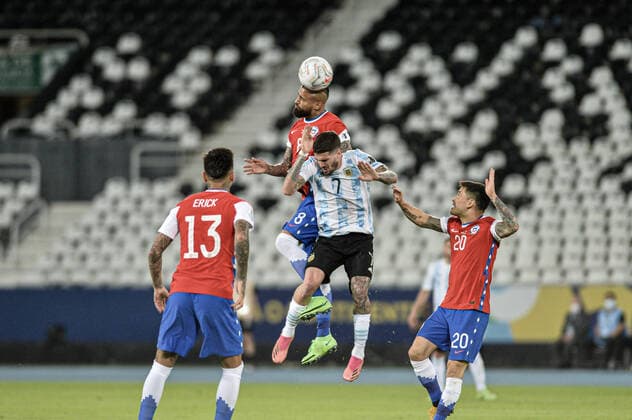 Argentina x Chile RIO DE JANEIRO, RJ - 14.06.2021: ARGENTINA X CHILE - Match between Argentina x Chile, valid for the first round of Copa America Brazil 2021, held at Nilton Santos Stadium, Rio de Janeiro RJ, this Monday (14). (Photo: Nayra Halm Fotoarena) x2079487x  NayraxHalm
