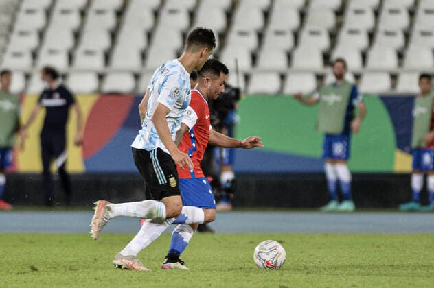 Argentina x Chile RIO DE JANEIRO, RJ - 14.06.2021: ARGENTINA X CHILE - Match between Argentina x Chile, valid for the first round of Copa America Brazil 2021, held at Nilton Santos Stadium, Rio de Janeiro RJ, this Monday (14). (Photo: Nayra Halm Fotoarena) x2079624x  NayraxHalm