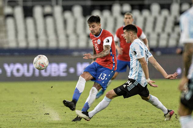 Argentina x Chile RIO DE JANEIRO, RJ - 14.06.2021: ARGENTINA X CHILE - Match between Argentina x Chile, valid for the first round of Copa America Brazil 2021, held at Nilton Santos Stadium, Rio de Janeiro RJ, this Monday (14). (Photo: Nayra Halm Fotoarena) x2079721x  NayraxHalm
