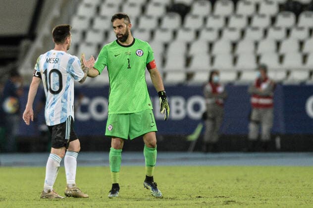 Argentina x Chile RIO DE JANEIRO, RJ - 14.06.2021: ARGENTINA X CHILE - Match between Argentina x Chile, valid for the first round of Copa America Brazil 2021, held at Nilton Santos Stadium, Rio de Janeiro RJ, this Monday (14). (Photo: Nayra Halm Fotoarena) x2079727x  NayraxHalm