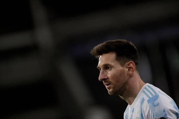 Argentina s Lionel Messi reacts after the end of a Copa America match against Chile at the Nilton Santos Olympic Stadium in Rio de Janeiro, Brazil, 14 June 2021. Argentina - Chile !ACHTUNG: NUR REDAKTIONELLE NUTZUNG!  Copyright: xANTONIOxLACERDAx AMDEP4205 20210615-637593168536298480
