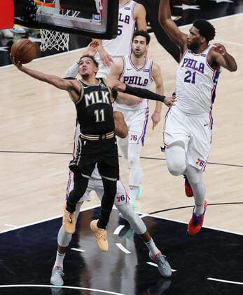 June 14, 2021, Atlanta, GA, USA: Atlanta Hawks guard Trae Young draws a foul from Philadelphia 76ers center Joel Embiid in the final minute of game 4 and made both free throws to take a 101-98 lead in their NBA, Basketball Herren, USA Eastern Conference semifinals series on Monday, June 14, 2021, in Atlanta. The Hawks held on to beat the 76ers 103-100. Atlanta USA - ZUMAm67_ 0121512862st Copyright: xCurtisxComptonx